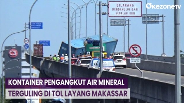 Tak Kuat Nanjak, Kontainer Pengangkut Air Mineral Terguling di Tol Layang Makassar