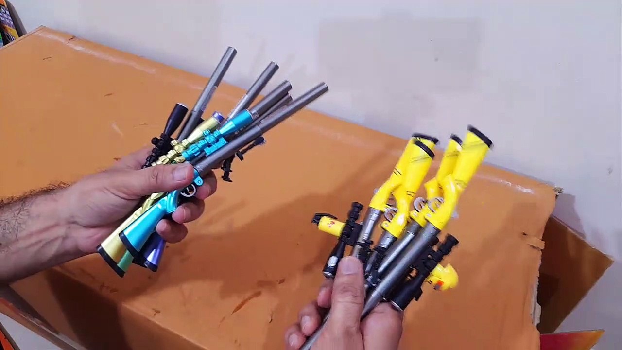 Unboxing and Review of Game Gun Pens Sniper Rifle Gel Pen Neutral Pen 0.5mm for Writing Gifts Kids Toys Pen Novelty Stationery Supplies With Torch