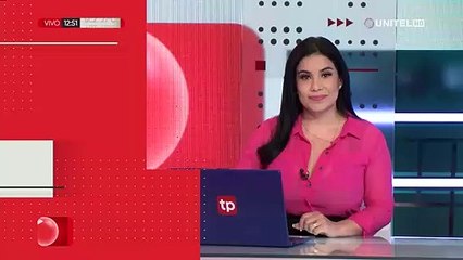 Captan a conductor de micro utilizando su celular mientras conduce