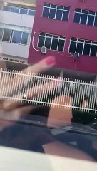 Garagem de prédio residencial pega fogo em Ondina