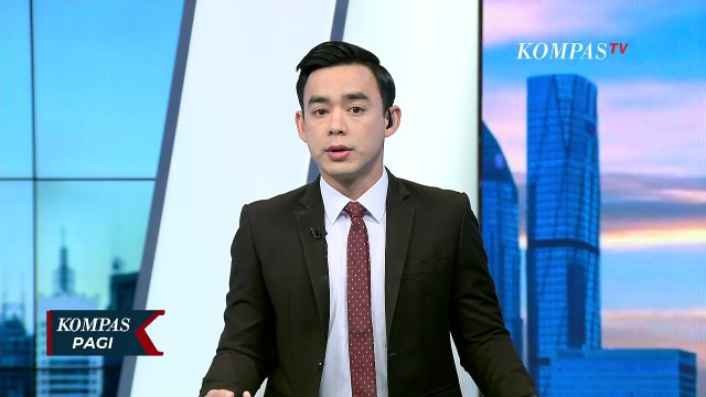 Pohon Tumbang Melintang di Jalan Raya Labuan-Pandeglang, Timpa Tiang Lampu Jalan dan Atap Toko