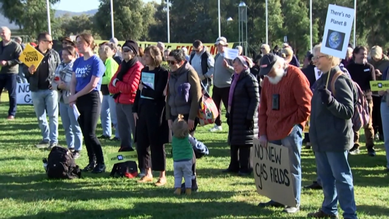NT doctors and parents protest against Beetaloo fracking and Middle Arm Project at Parliament House