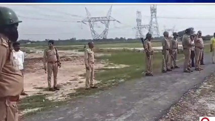 एटा: कोर्ट के आदेश के बाद 20 साल बाद महिला को मिला जमीन पर कब्जा