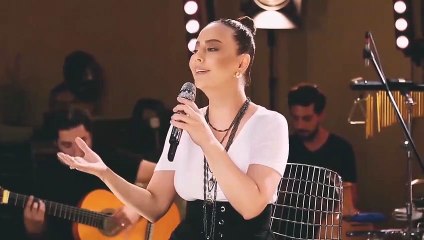 Ebru Gündeş'in yıllardır görüşmediği kız kardeşi ortaya çıktı