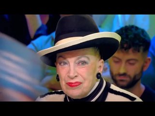 Obsèques de Geneviève de Fontenay : absentes, de nombreuses Miss lui rendent un dernier hommage