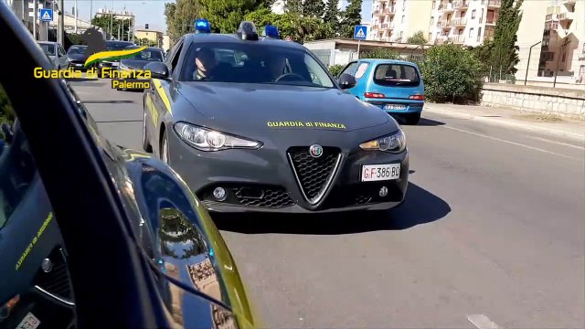 Palermo, arrestato un trentenne: aveva 143 chili di hashish e un chilo di cocaina