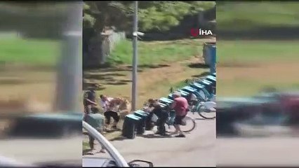 İstanbul'da tasmasız köpek dehşeti kamerada