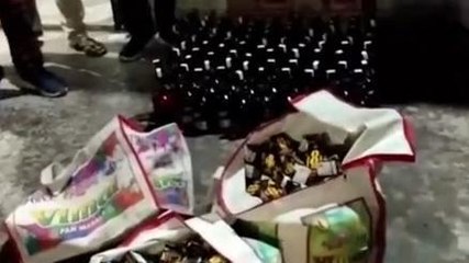 सारण: गुप्त सुचना पर उत्पाद पुलिस ने भारी मात्रा में शराब किया बरामद, दो लोग गिरफ्तार