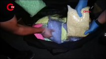 Dur ihtarına uymayıp kaçtılar: Polis memurları 19 kilo uyuşturucuyla yakalandı