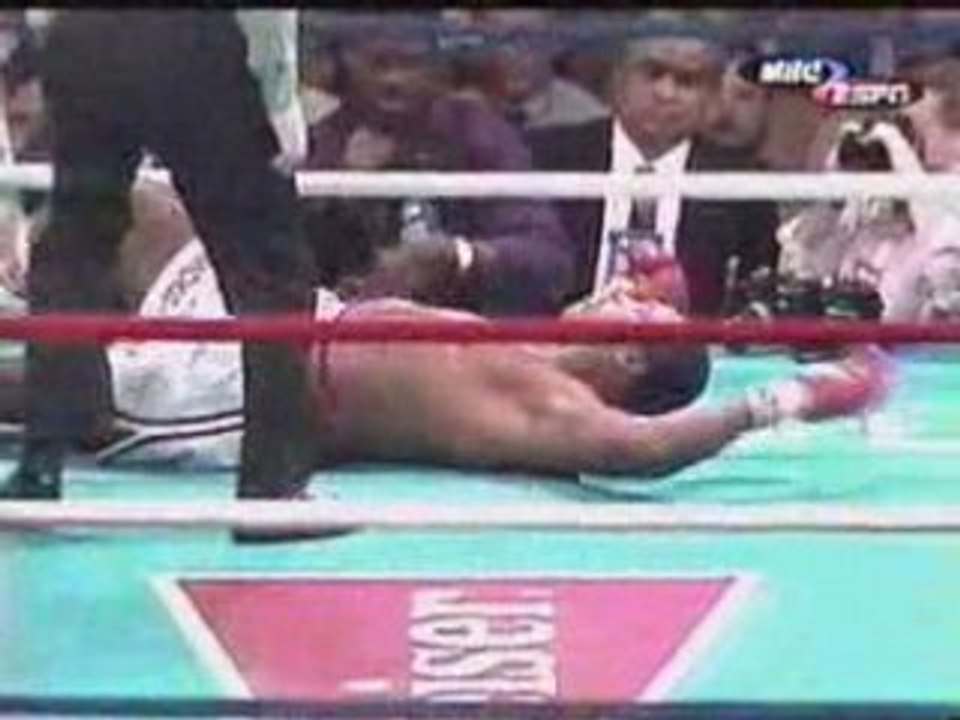 Tyson vs holmes