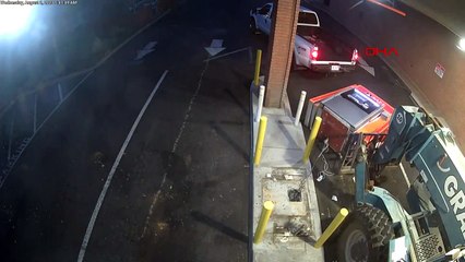 Tentative de vol de guichets automatiques à l'aide de chariots élévateurs aux États-Unis