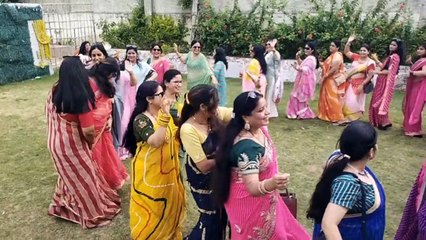 Download Video: Womens Celebration: लहरिया उत्सव में महिलाओं ने किए शानदार डांस