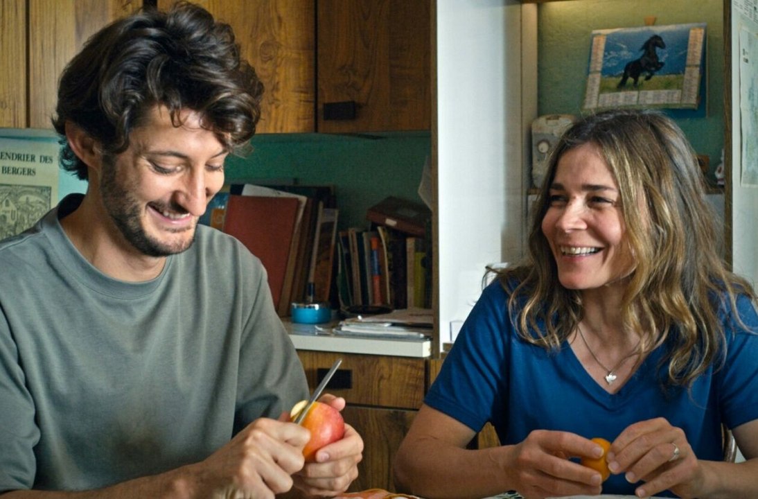 LE LIVRE DES SOLUTIONS Bande Annonce (2023) Blanche Gardin, Pierre Niney, Comédie Française