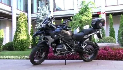 Bakan Yerlikaya'dan Türkiye'yi duygulandıran polis memuruna anlamlı jest