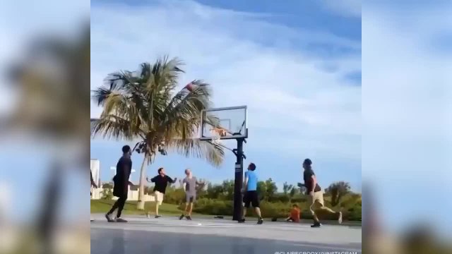 El canastón de Michael Jordan con 60 años que está dando la vuelta al mundo... con frase mítica después