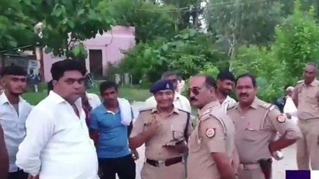 अलीगढ़: पेशी की बाद चोर की हुई मौत, परिजनों ने पुलिस कस्टडी में मौत का लगाया आरोप