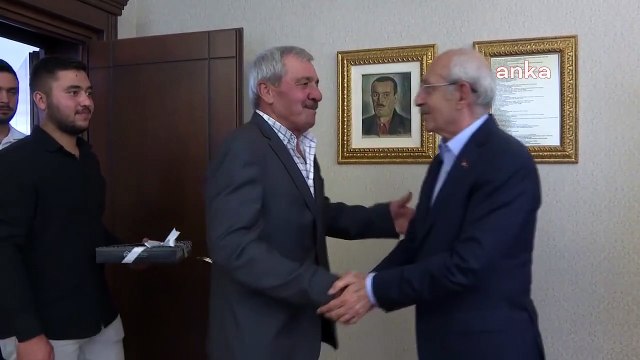 CHP Genel Başkanı Kemal Kılıçdaroğlu, Şehit Fethi Şahin'in Ailesiyle Bir Araya Geldi