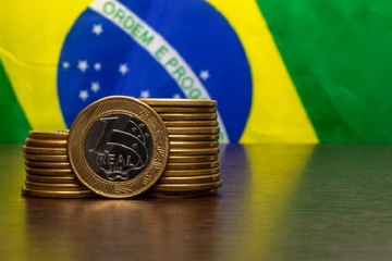 Especialista explica como fazer investimentos no Tesouro Direto para custear faculdade dos filhos