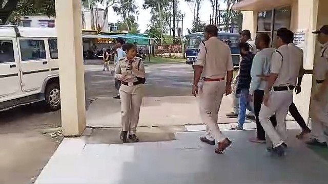 गुड़ घाना के कीमती लोहे के पार्ट चोरी कर बेचने वाले चार आरोपी गिरफ्तार