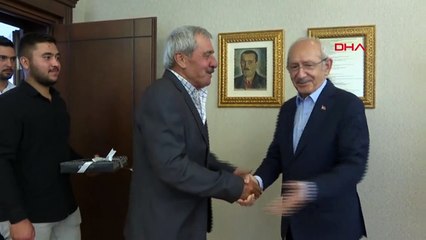 Kılıçdaroğlu, Şehit Fethi Şahin'in Babasıyla Görüştü