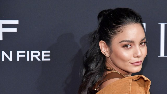 Vanessa Hudgens' Extremely Impractical Hiking Attire Is Actually a Lesson in Layering