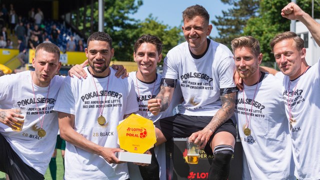 Who let the dogs out : Teutonia stimmt sich auf Leverkusen im Pokal ein