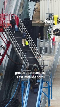Angleterre : la barge de Portland accueille ses premiers demandeurs d'asile