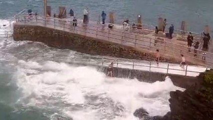 Devon waves sweep child out to sea in Ilfracome harbour