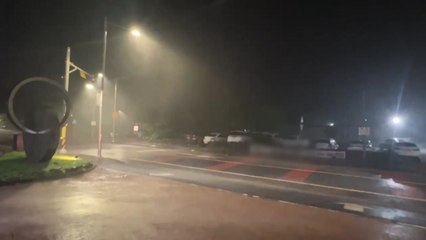 제주 성산 태풍 카눈 비바람 / YTN