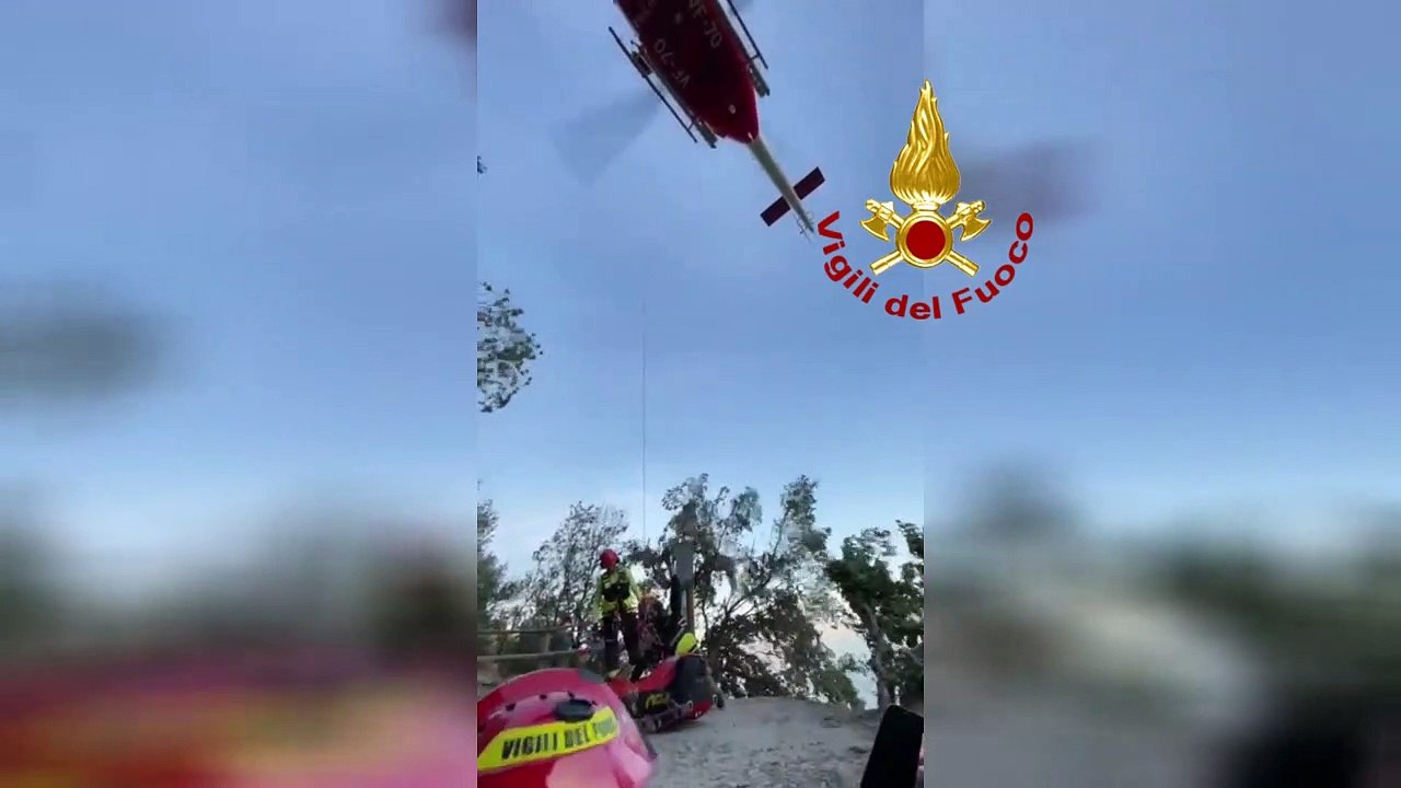 Cinque Terre, escursionista cade lungo un sentiero: soccorso con l?elicottero