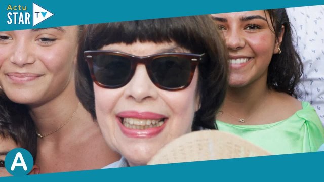 PHOTOS Mireille Mathieu en liberté la chanteuse s'offre un bain de foule malgré les rumeurs