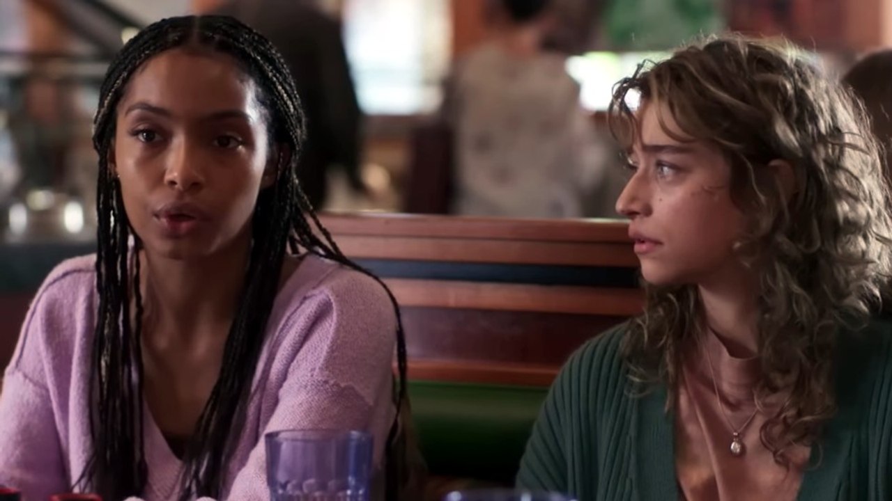 Was haben Kuchen mit großen Emotionen zu tun? Sitting in Bars with Cake zeigt's euch