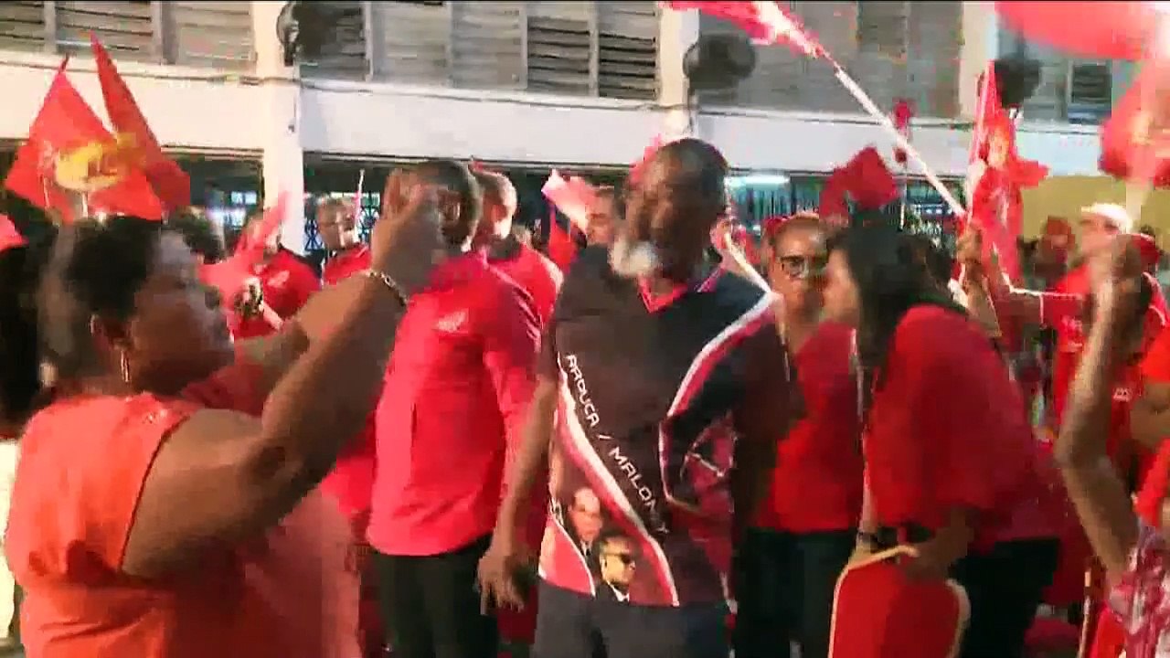 PM LURES GRANDE VOTES