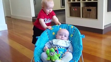 Baby's priceless reaction after scaring younger cousin