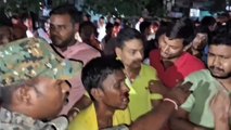जहानाबाद: मोबाइल चोरी के आरोप में लोगों ने की युवक की जमकर पिटाई, पुलिस के किया हवाले, देखिए