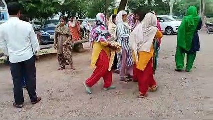 युवक ने पत्नी के साथ मिलकर की भाई की हत्या