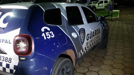 Homem em posse de arma de brinquedo e pedras de crack é preso pela GM