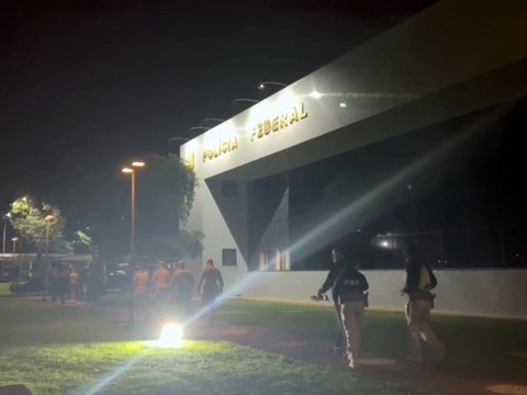 Agentes da PRF são presos em operação que investiga desvio de mercadorias apreendidas no Paraná