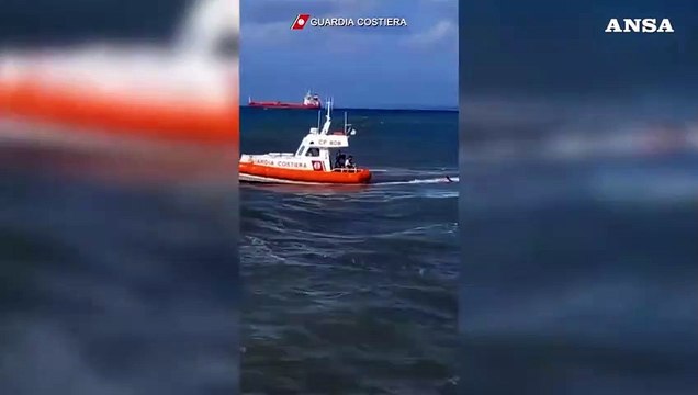 Bagnante in difficolta' a Vibo Valentia, interviene la Guardia costiera
