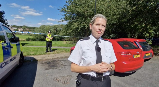 Detective Superintendent Nikki Leach from South Yorkshire Police speaks to the media after man stabbed to death in Westfield