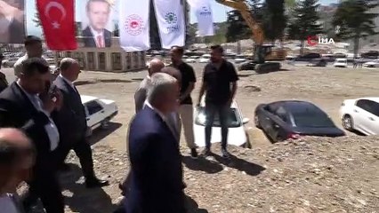 Bakan Özhaseki: Orta hasarlıların tamamı yıkılacak