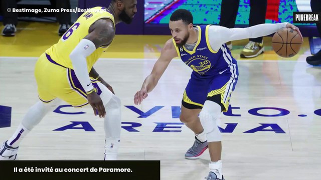 Stephen Curry, un homme parfait ? La star de la NBA a chanté sur scène avec un groupe de rock culte des années 2000 et il a assuré