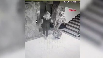 Üniversite öğrencisi ve teyzesi ayakkabı hırsızlığından gözaltına alındı