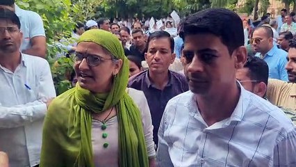 नर्सेज ने रैली निकालकर किया विरोध-प्रदर्शन
