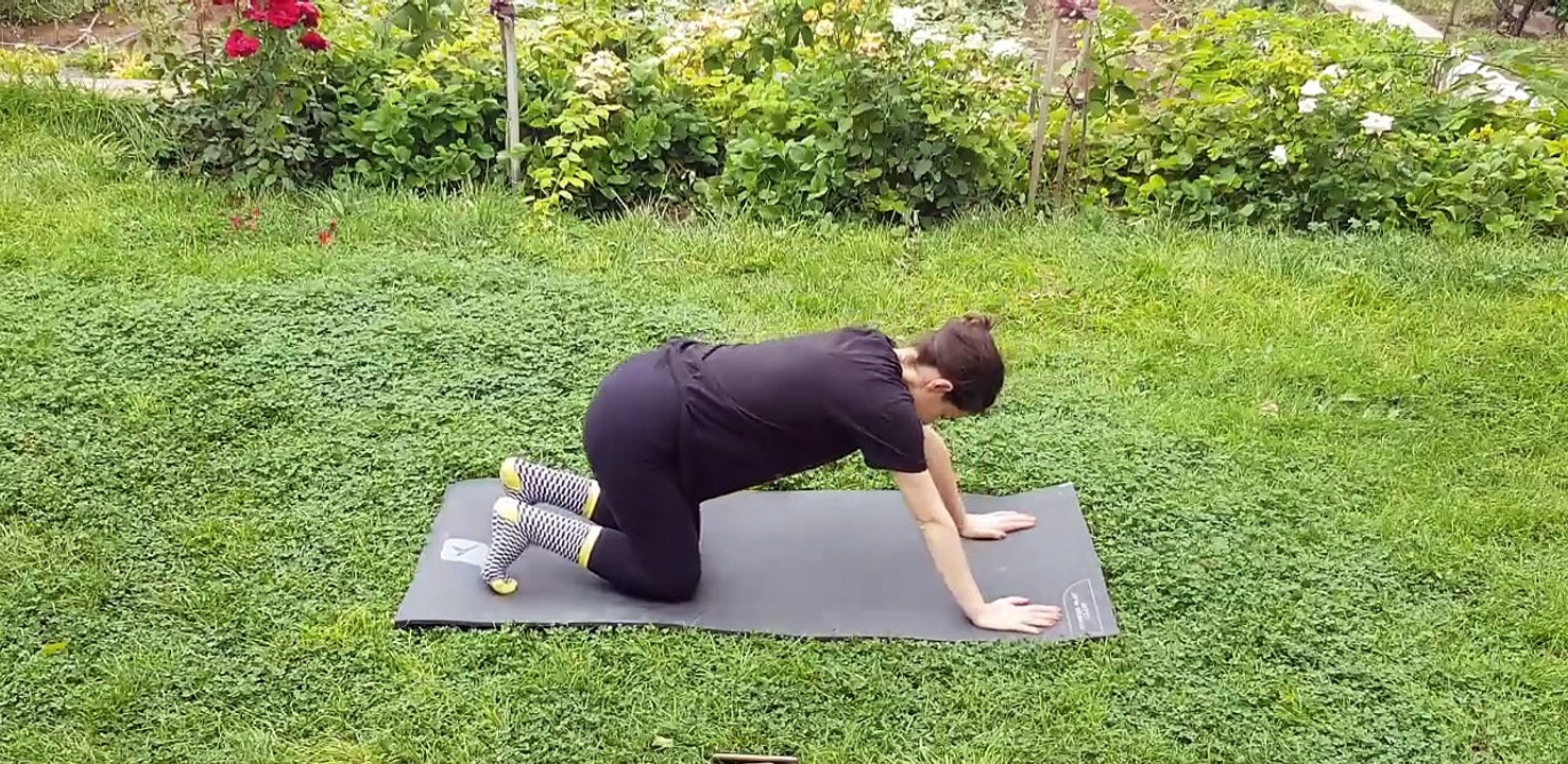 Garden Yoga, Yoga for neck, shoulders and upper back