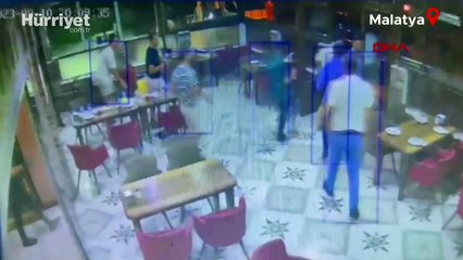 Malatya'da 5,3 büyüklüğündeki deprem anından ilk görüntüler