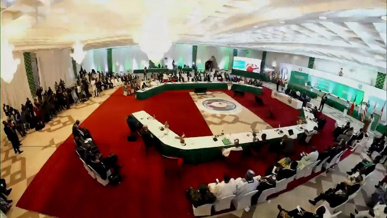 قمة إيكواس.. تراجع خيار التدخل العسكري في النيجر