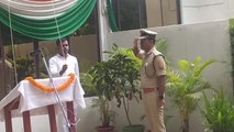 पुलिस महानिरीक्षक ने किया ध्वजारोहण,सभी को दी स्वतंत्रता दिवस की शुभकामनाएं