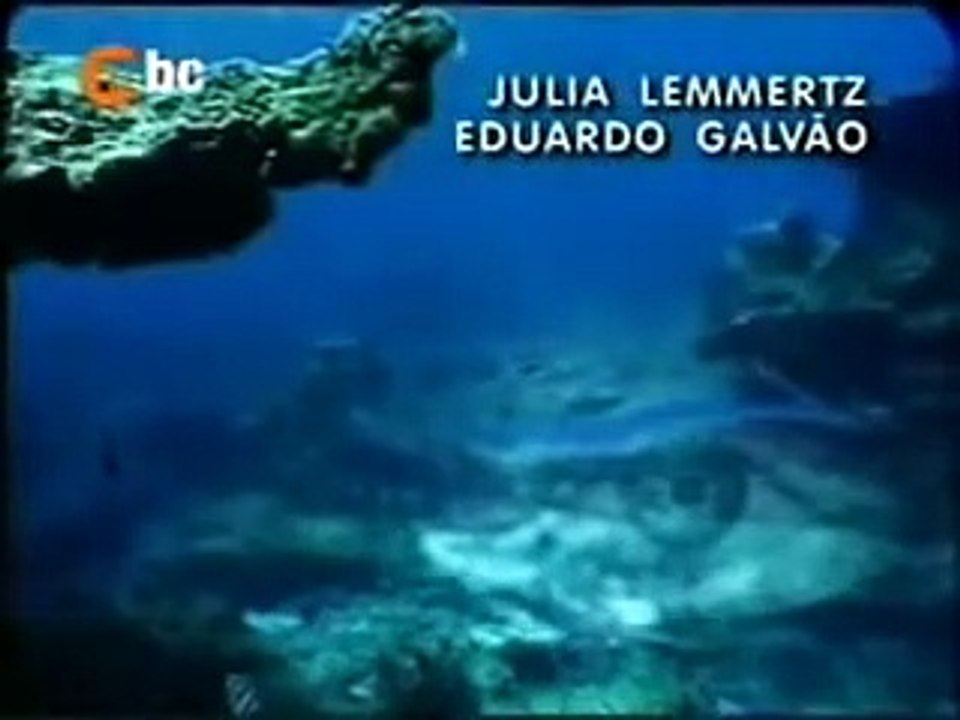 Porto dos Milagres | show | 2001 | Official Clip