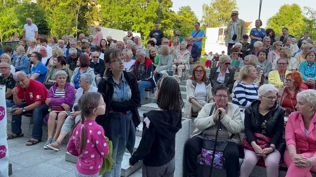 Gazeta Lubuska. Zielone Góra. Stare i nowe przeboje Krzysztofa Daukszewicza na urodziny Lat Muz Wszelakich